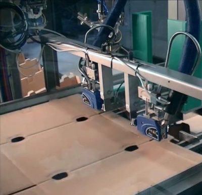 Verpackungsdruck - Vom Drucker in den Aufrichter