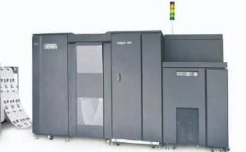 IBM 4100 sind für Massen von Druckausgaben ausgelegt.