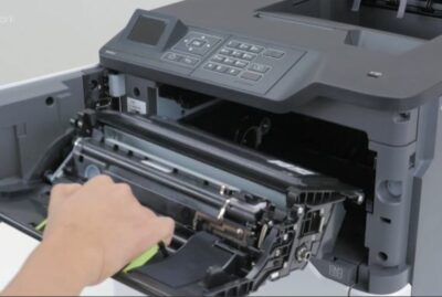 Tausch der Belichtungs-Einheit beim LEXMARK MS821 dn