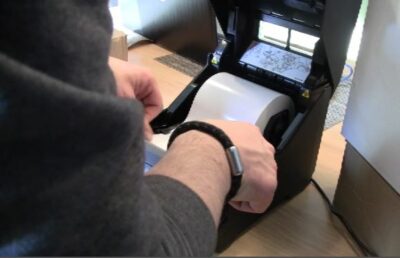 Thermodirekt-Druck = SATO CT4-LX Linerless Etikettendrucker für kurzlebige Ausgaben